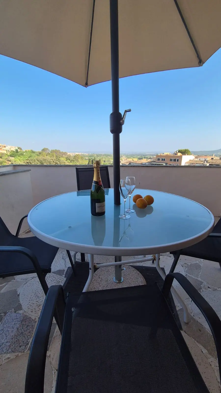 Perfekte Terrassensituation zum Essen